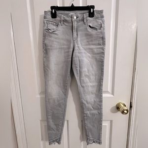 Women’s jeans. Old navy. Size 2. Rockstar super